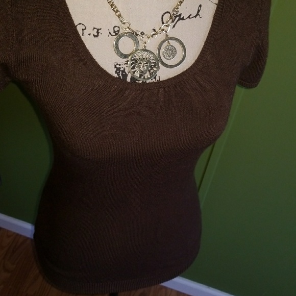 Brown Scoopneck Top - Picture 4 of 8